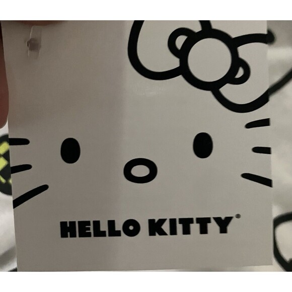 Hello Kitty Sanrio Cute 9 Kitty Short Sleeve T-Shirt White  Size : L - Picture 5 of 6